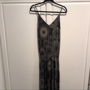BEAUTIFUL PRINTED MAXI DRESS - NEW (Never Worn)